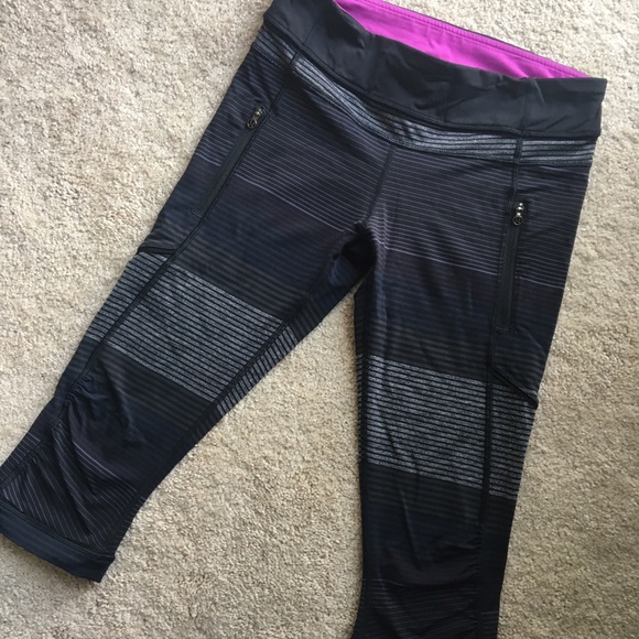 lululemon athletica Pants - Lululemon Om Stripe Run Passion Crop Rare Size 6